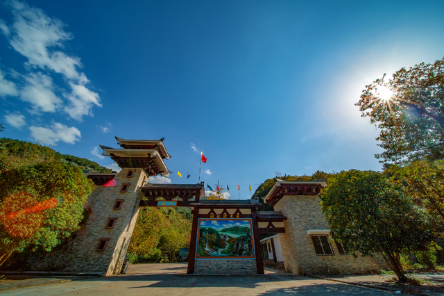 饮水思源，赏秋护水：一场汉江源头的感恩与守护之旅