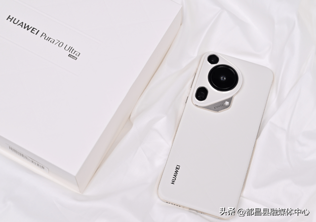 华为“拍照机皇”突降2800元，麒麟芯+512GB，1英寸主摄+卫星通信