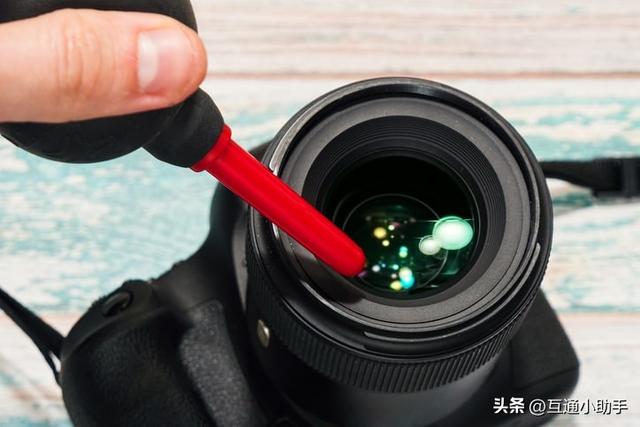 怎么清洁相机镜头？按污渍类型教你正确清洁方法