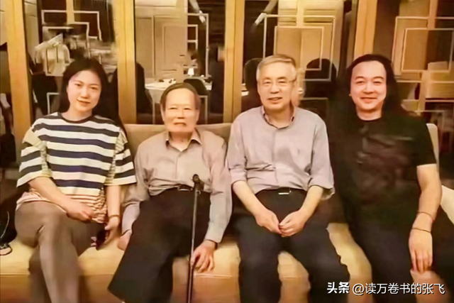 杨振宁的弟弟杨振汉，一查发现，原来他的人生经历也是如此精彩！