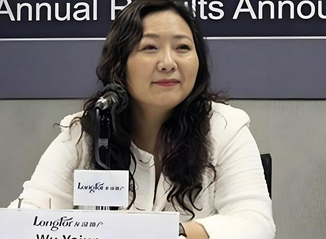 570亿！北京新女首富，她的“背景”究竟是什么？