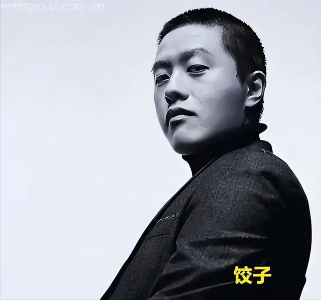 为什么后来翻身的人	，都有一段家里蹲的过往？