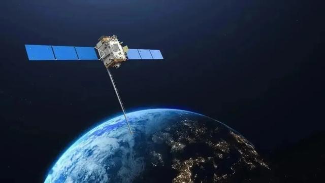 星链卫星又坠落地球了！中国空间站航天员还没返航，会有危险吗