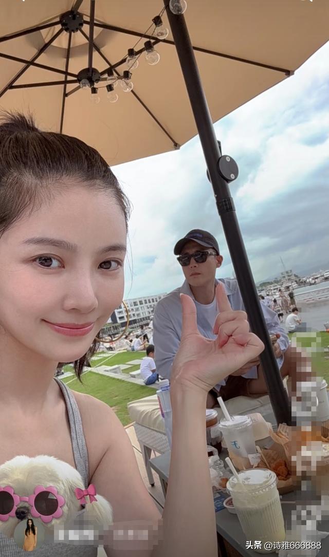 王灿高调晒照庆祝和杜淳相识9年，互为对方拍照，胖10斤美如少女