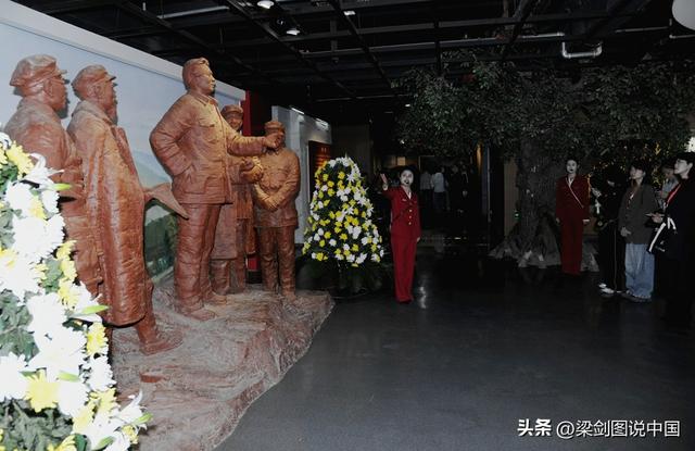 甘肃省陇南市宕昌县，哈达铺镇红军长征经过90周年纪念盛世。