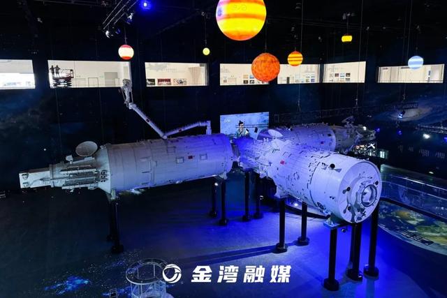 太火爆！金湾，一眼望去全是人！！