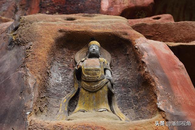 巴蜀石窟：内江东林寺摩崖造像