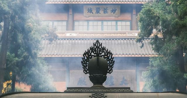 景区扔了8亿门票钱？这波“赔本买卖”藏着真套路