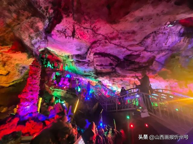 “人间仙境”禹王洞