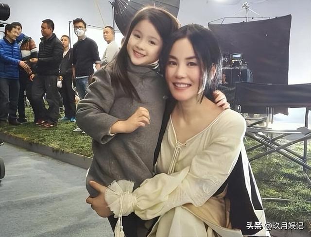 李亚鹏也没想到	，儿童医院陷租金纠纷才两天，前妻王菲"口碑暴跌"