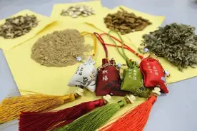 孩子枕头底下放一宝，鼻炎不敢扰！驱寒通窍，健脾补肺，体质好图片