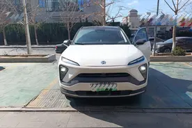 升级买断100度大电池，才开5万公里的蔚来ES6只卖8万，但却没人要图片