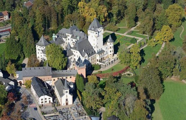 全球最富有王室的豪华住宅大揭秘