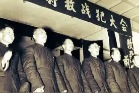 抗日战争的常胜将军，功德林特赦战犯，为何几年后选择杀妻自尽？图片