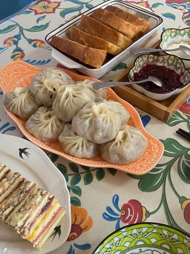 邢菲为家乡打call！呼伦贝尔的美食和美景都绝绝子！看完直接锁死机票！
