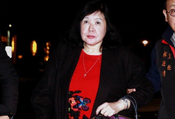 “台湾永远不会是中国的一份子”，她话音刚落，就被一明星扇巴掌