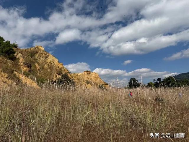 随走呈贡大学城,逛梁王湖、转小土林,感受多彩的秋冬世界,休闲