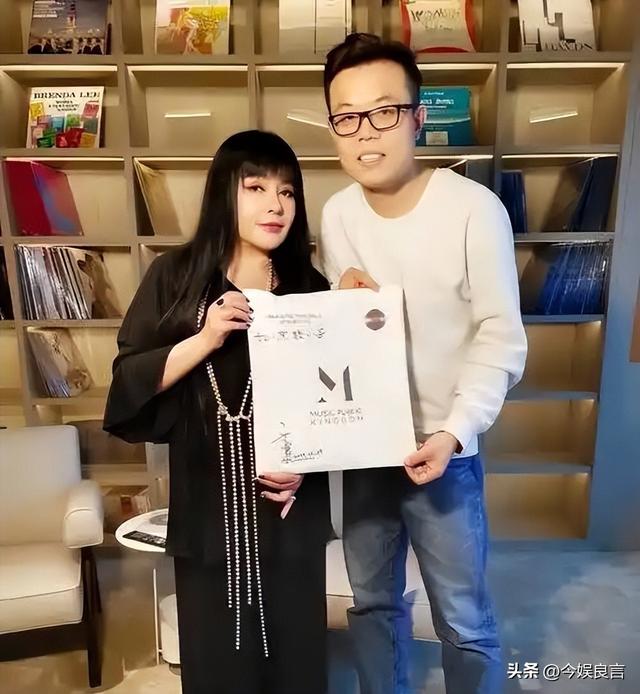 千百惠去世不到24小时，恶心一幕发生，黑料被扒，最后遗愿曝光