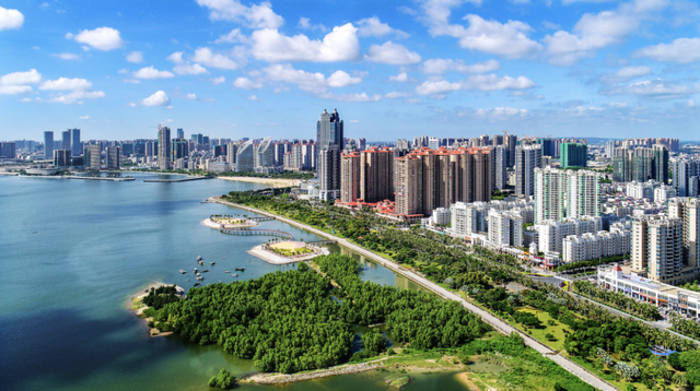广东首批美丽海湾！湛江双星闪耀，金沙湾外入围的是？