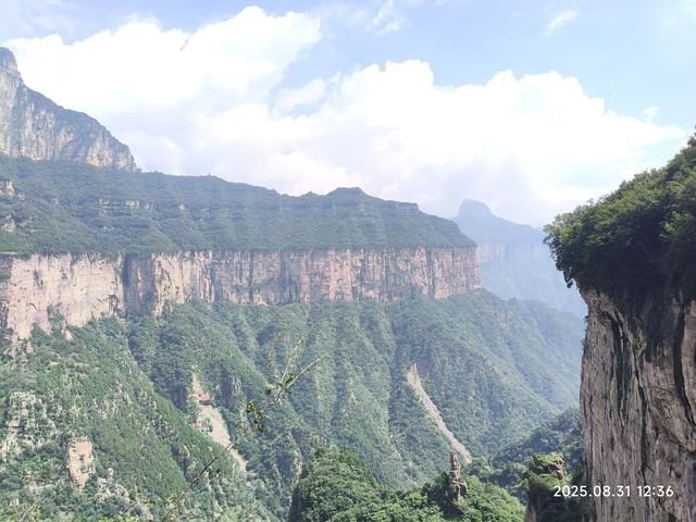秋风起，重著屐。徒步南太行经典穿越路线:八里沟-老龙口-九莲山