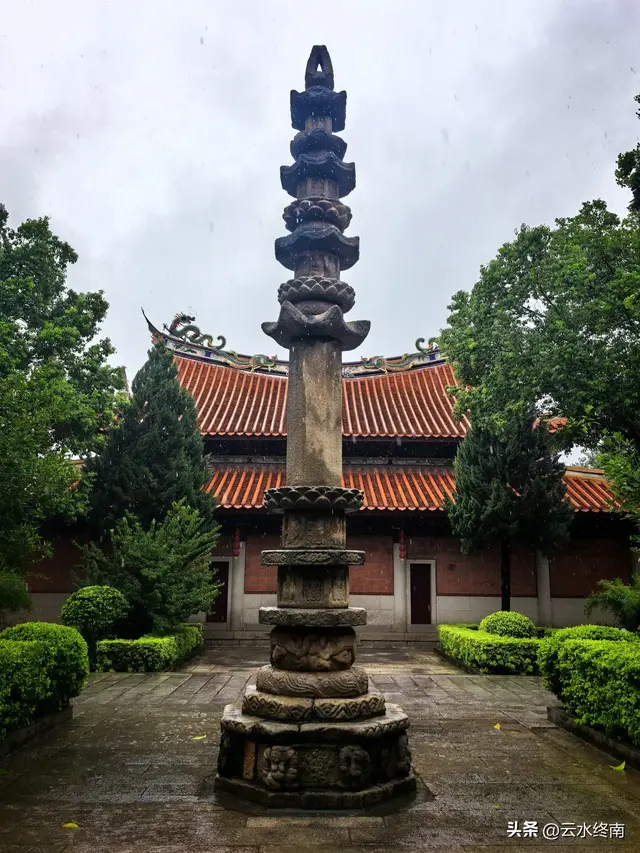 太爽了：7平方公里老城有8处世界遗产，都是免费！半城烟火半城仙