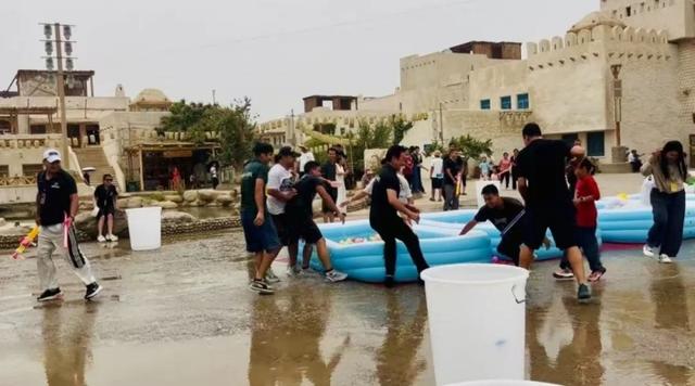 “丝路水韵”泼水狂欢 快来新疆和田约特干故城体验夏日清凉