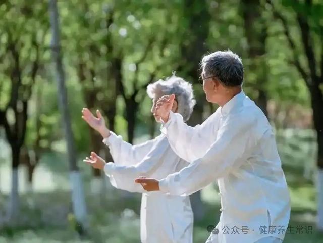 被低估的这3种运动！医生：过了50岁，能坚持一个也好