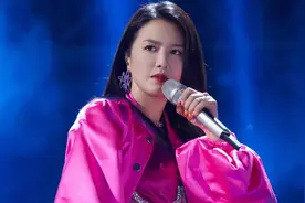 他被誉为“不老男神”，后来还娶了谭维维！曾在海拔5600米上求婚图片