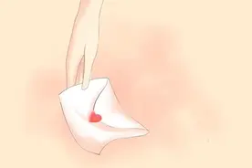 丈夫趁妻子不在家，竟与40岁阿姨发生关系，妻子：哪点比不上她图片
