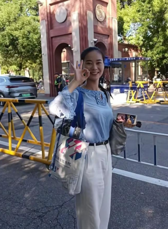 这才是该追的星！女民兵李思颖阅兵回家后仅半天，又有一个新身份