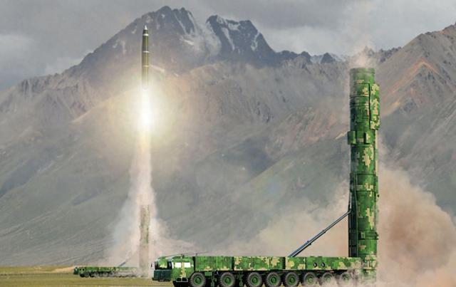 中方下达最后通牒，日本民众围堵首相官邸，高市早苗认输不远了？