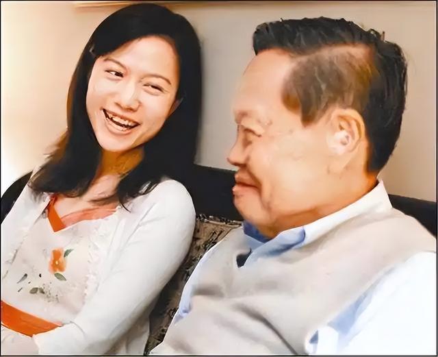 103岁巨擘杨振宁去世！49岁娇妻翁帆怎么办？其实他早有安排