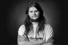 传奇世界冠军去世，年仅36岁！网友：太可惜图片