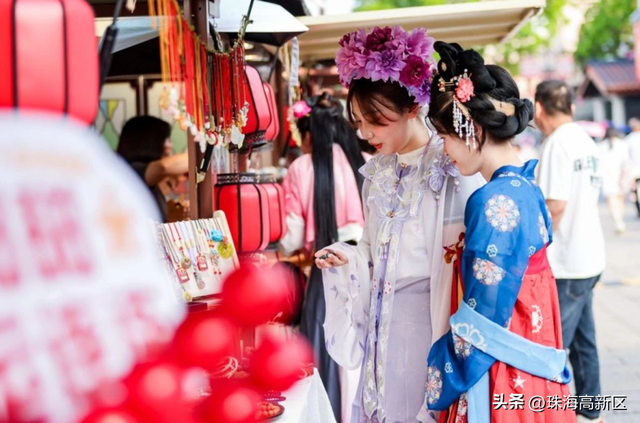 30项公共文化服务菜单！承包你的暑假→