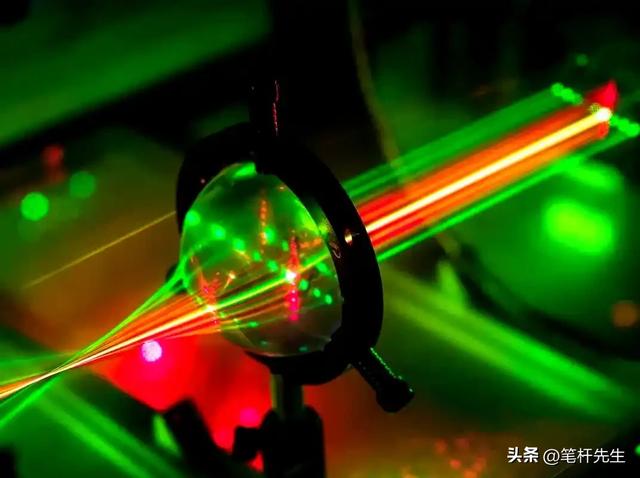 1.5 亿美元豪赌光刻技术！美国押注初创公司，剑指 ASML 垄断地位