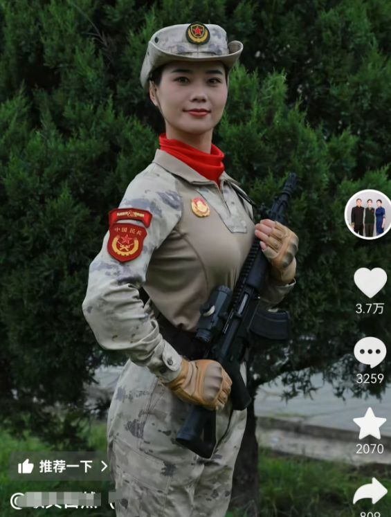 女民兵李思颖阅兵结束后，收到一封通知书，知情人曝去向引热议