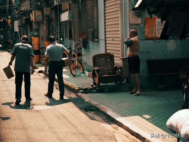 铁轨为笺，烟火作墨：我55岁的退休穷游梦