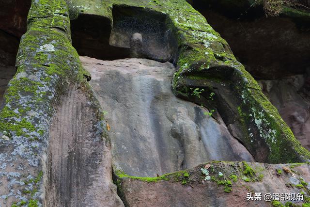 巴蜀石刻：寻访广安岳池坪滩东岩寺摩崖造像