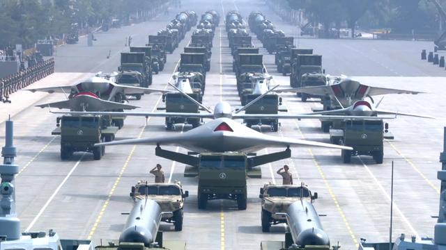 076四川舰出现无人僚机模型	，快速无人化冲滩，统一大业快了