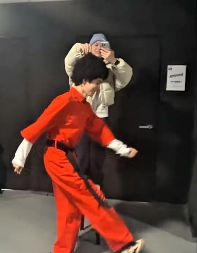 真相了！全红婵来北京不是冬训而是看王俊凯话剧，她的眼里有光了