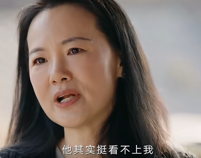 她陪伴陈道明8年，2亿身价不求名分，转身嫁王菲初恋成人生赢家