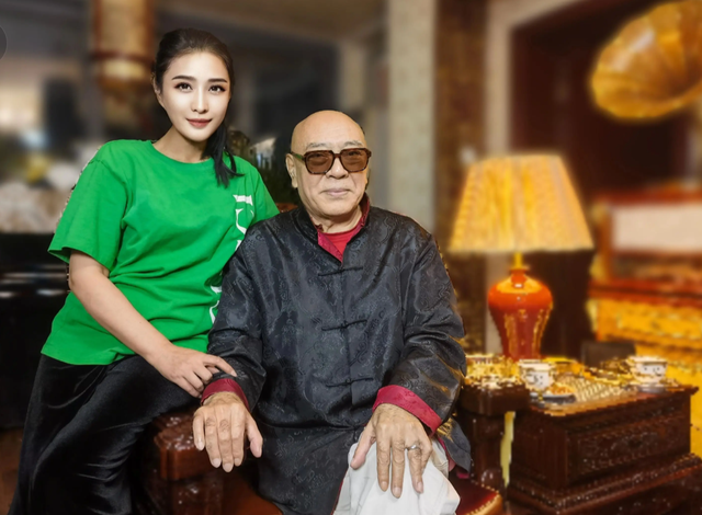 《西游记》“沙僧	”刘大刚去世，追悼会已办	，女儿身份曝光不简单