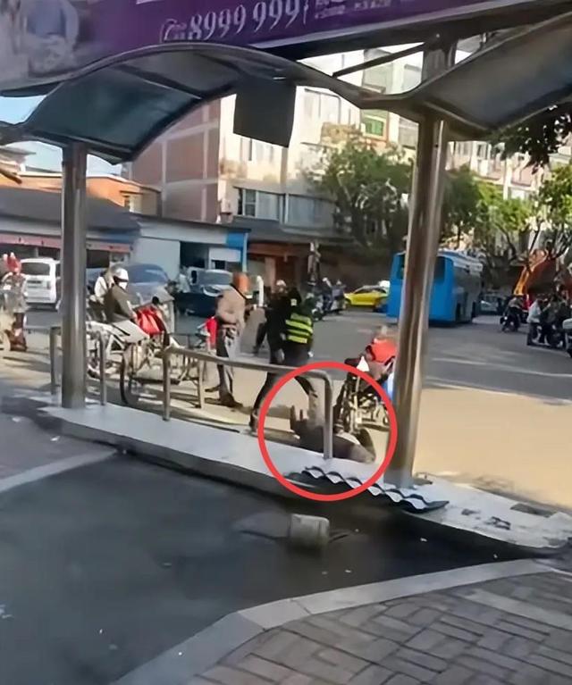 福建福安城管推倒老人，致命冲突背后到底发生了啥？