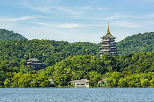 中国最值得去的10个地方，每一个都是此生必去