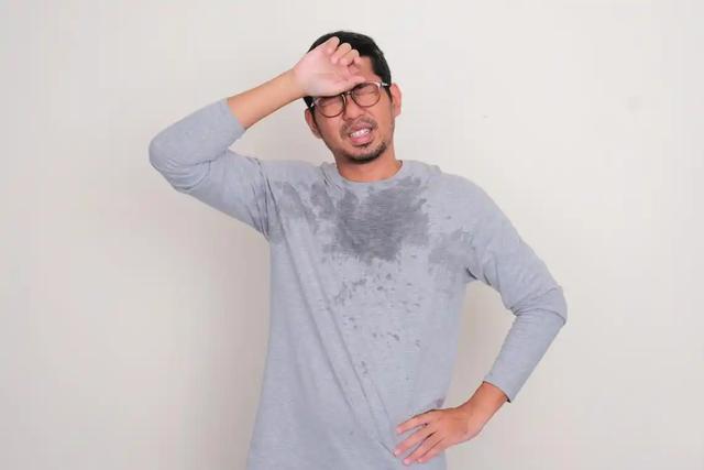 人活多久，看排汗就知道？寿命长的人，排汗一般有这4个特征