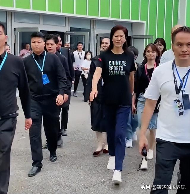“铁榔头”沉迷医美无法自拔？64岁郎平大变样，差点就认不出来了