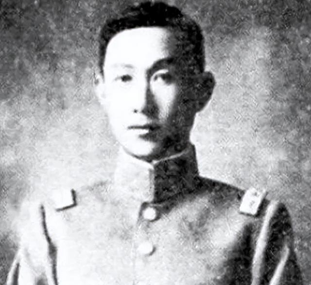 34岁英年早逝，蔡锷死因迷雾重重，是病逝还是另有隐情？