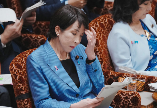 高市早苗遭围攻，日本两任首相集体批评后，石破茂也忍不住了