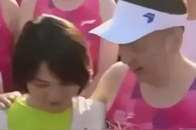 无锡马拉松“野鸳鸯”事件后续！更多照片被扒，真相到底是啥？图片