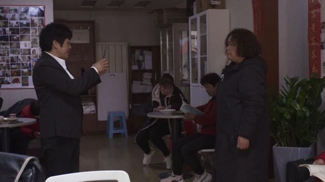 北京“阿姨”看哭众人：不是心酸坚韧，是要一份体面与尊重